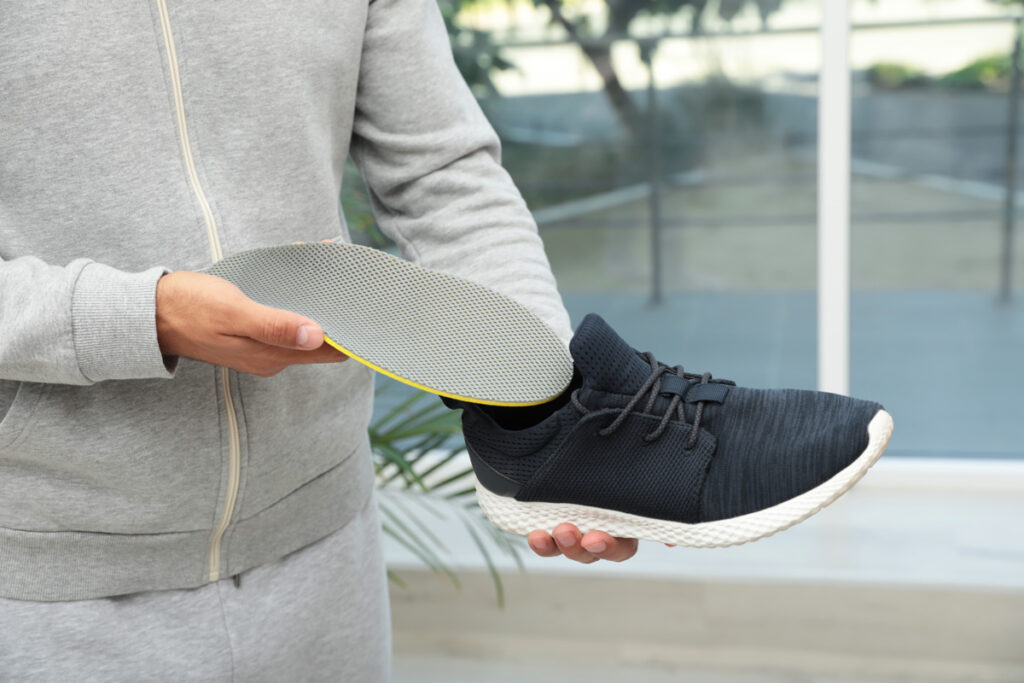 How to Wear Orthotics in Running Shoes & Improve Performance